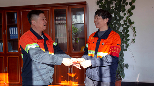 乐鱼官方网站-乐鱼leyu(中国)集团开展节前慰问送温暖活动